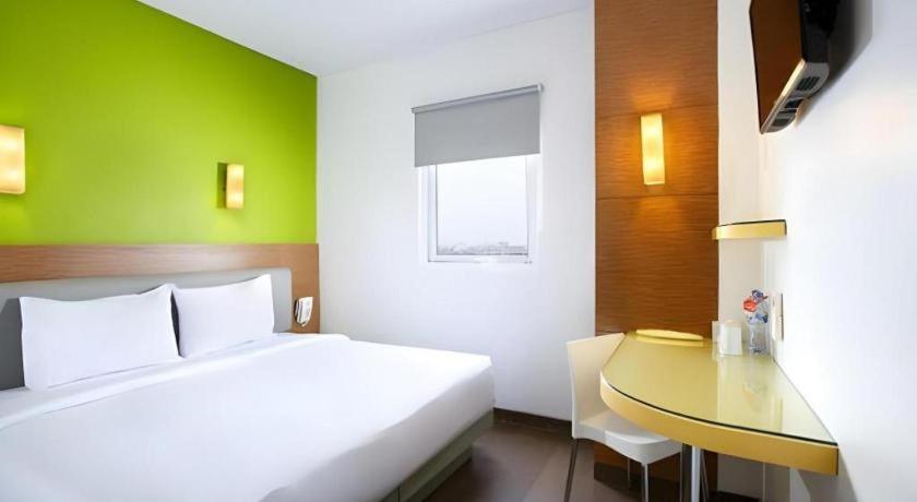 Amaris Hotel La Codefin Kemang Jakarta Kültér fotó
