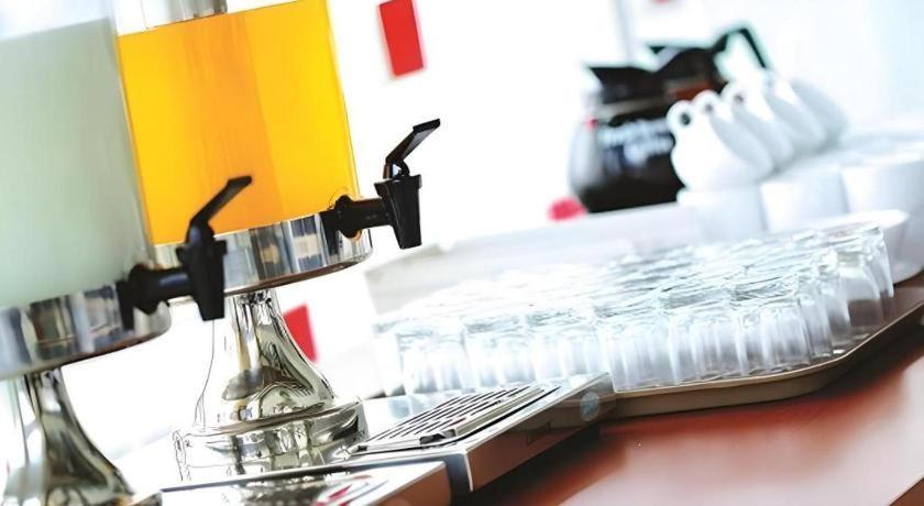 Amaris Hotel La Codefin Kemang Jakarta Kültér fotó