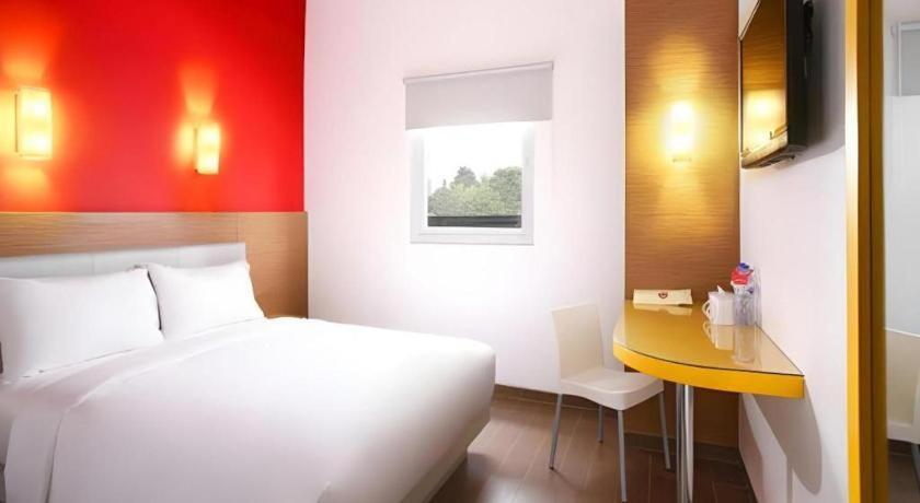 Amaris Hotel La Codefin Kemang Jakarta Kültér fotó