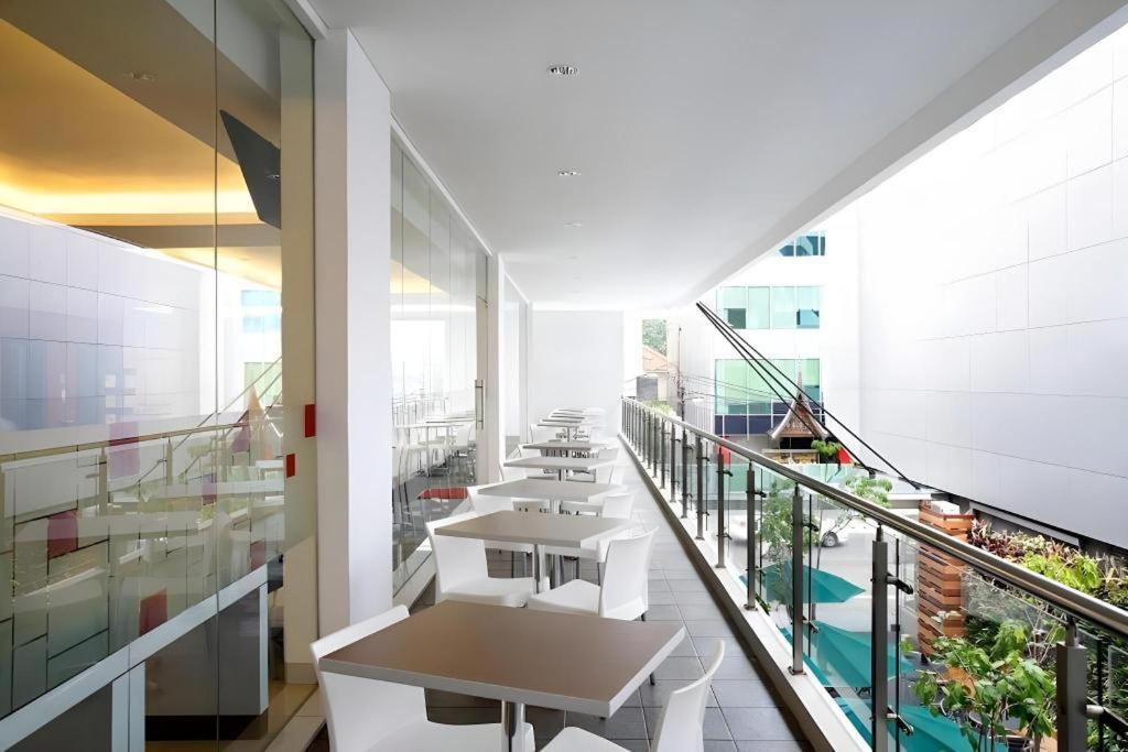 Amaris Hotel La Codefin Kemang Jakarta Kültér fotó